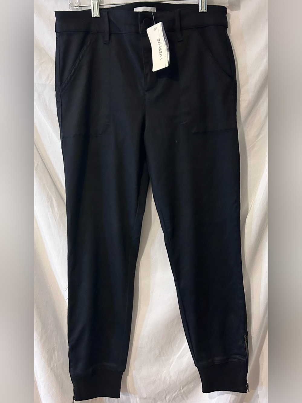 Evereve Women’s Julia Utility Jogger Black Size 29 NWT
